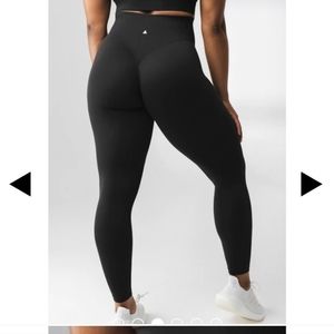 Balance leggings black size small